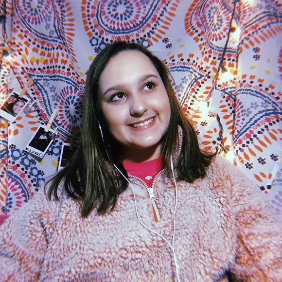 Meet your Posher, Madison - Picture 1 of 1